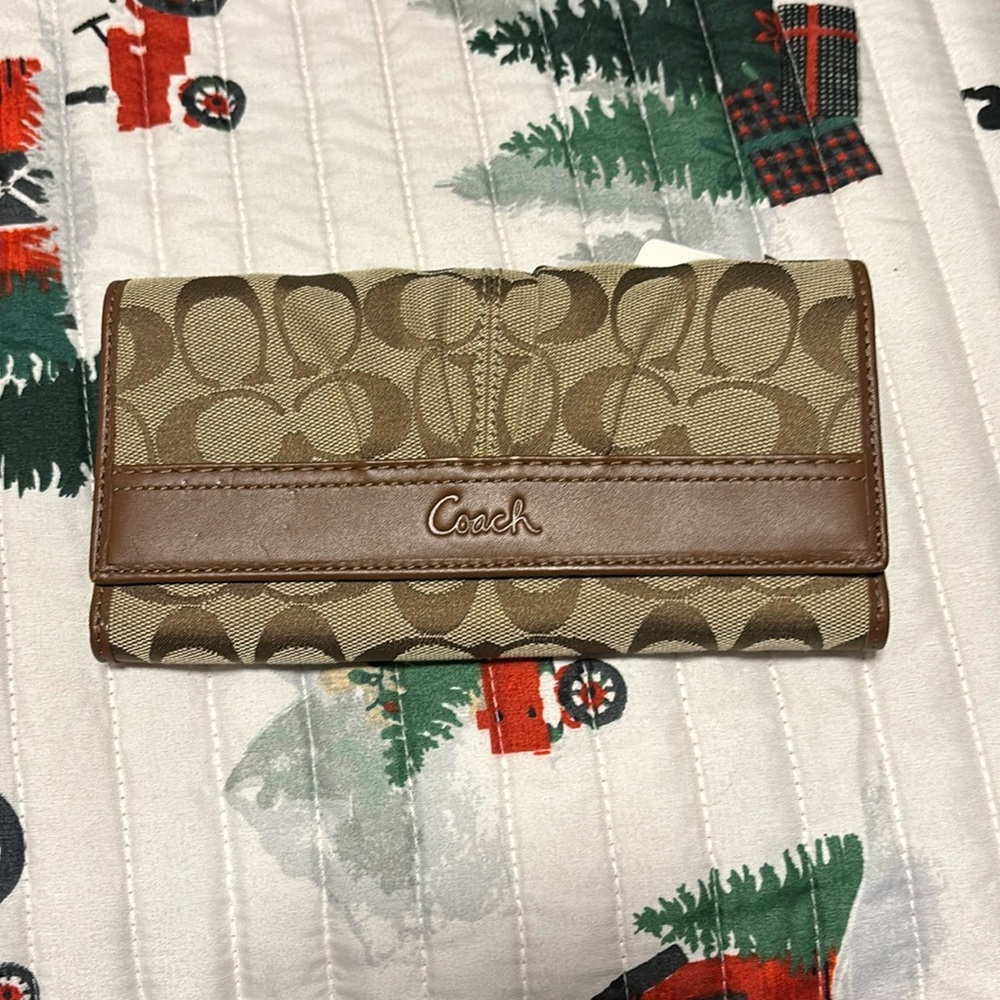 New coach wallet